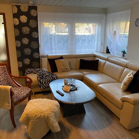 Grosse Helle Wohnung Am Wald In Bad Saarow Nahe Gruenheide Und Berlin Souterrain Bagian luar foto