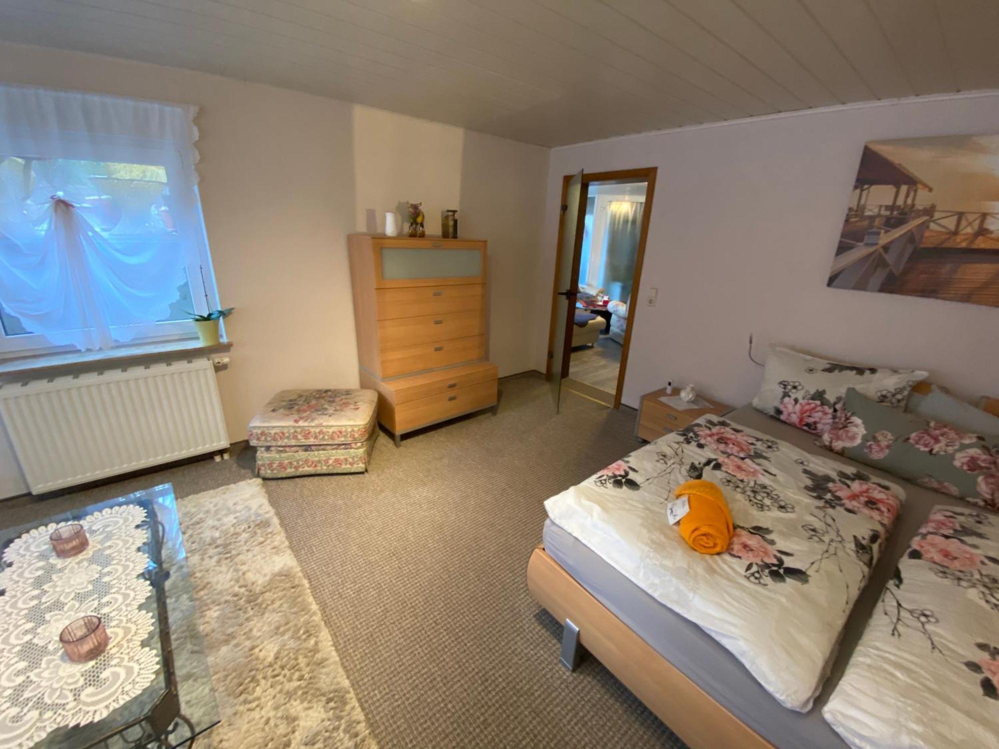 Grosse Helle Wohnung Am Wald In Bad Saarow Nahe Gruenheide Und Berlin Souterrain Bagian luar foto