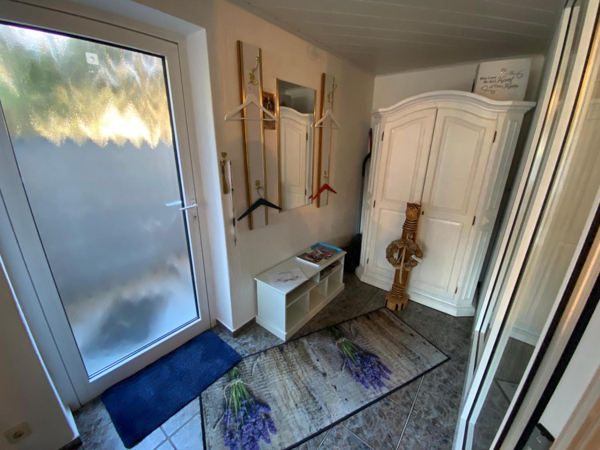 Grosse Helle Wohnung Am Wald In Bad Saarow Nahe Gruenheide Und Berlin Souterrain Bagian luar foto